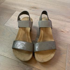 Pierre dumas kid shoes